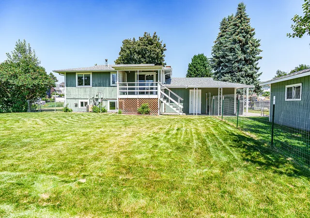 Photo 2 of Single family home for sale at 334 Hilltop Ave, Kalispell, MT 59901 | MLS# 30075653 | Listing updated on 2026-09-23