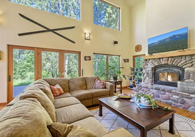 Photo 1 of Single family home for sale at 268 Haskill Xing Rd, Whitefish, MT 59937 | MLS# 30075654 | Listing updated on 2026-10-19