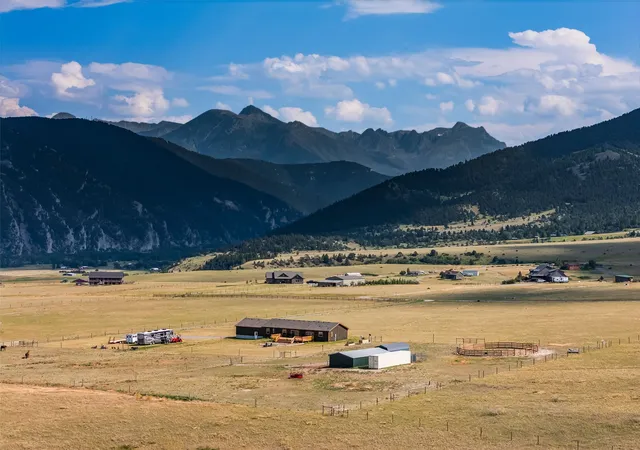 Single family home for sale at 110 Buffalo Trl, Livingston, MT 59047 | MLS# 30075516