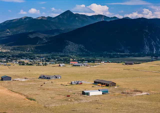 Photo 2 of Single family home for sale at 110 Buffalo Trl, Livingston, MT 59047 | MLS# 30075516 | Listing updated on 2026-08-30