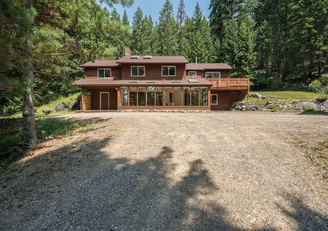 Photo 2 of Single family home for sale at 244 Bench Dr, Kalispell, MT 59901 | MLS# 30075682 | Listing updated on 2026-10-07
