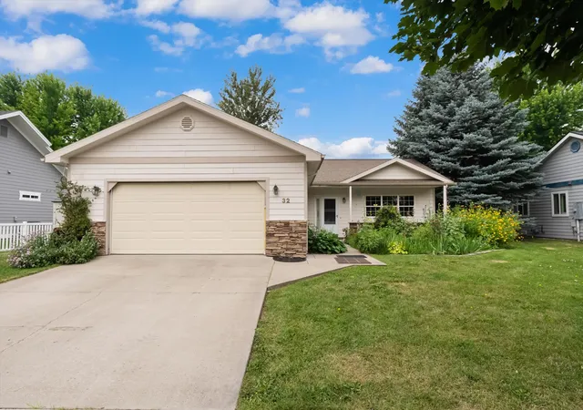 Photo 1 of Single family home for sale at 32 Windward Loop, Kalispell, MT 59901 | MLS# 30074283 | Listing updated on 2026-09-06