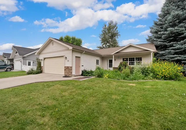 Photo 3 of Single family home for sale at 32 Windward Loop, Kalispell, MT 59901 | MLS# 30074283 | Listing updated on 2026-09-06