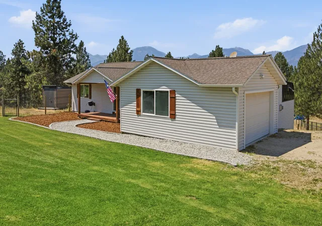 Photo 4 of Single family home for sale at 456 Sapphire Ln, Stevensville, MT 59870 | MLS# 30074038 | Listing updated on 2026-09-18