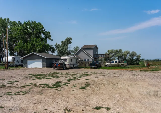 Photo 4 of House for sale at 13546 Mt Hwy 200, Sun River, MT 59483 | MLS# 30074977 | Listing updated on 2026-09-14