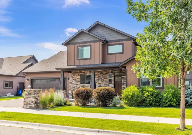 Photo 3 of Single family home for sale at 2148 Southbridge Dr, Bozeman, MT 59718 | MLS# 30075918 | Listing updated on 2026-09-29