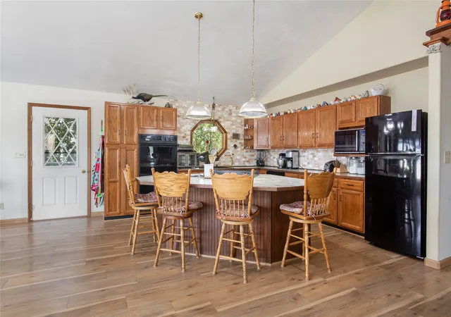 Photo 3 of Single family home for sale at 4572 Eastside Hwy, Stevensville, MT 59870 | MLS# 30074592 | Listing updated on 2026-09-08