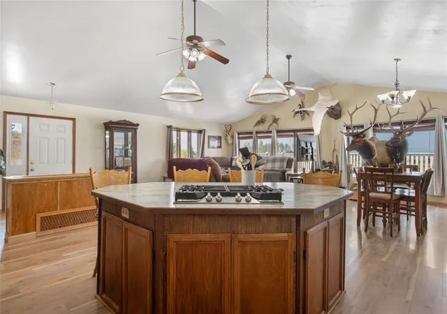 Photo 3 of Single family home for sale at 4572 Eastside Hwy, Stevensville, MT 59870 | MLS# 30074592 | Listing updated on 2026-09-08