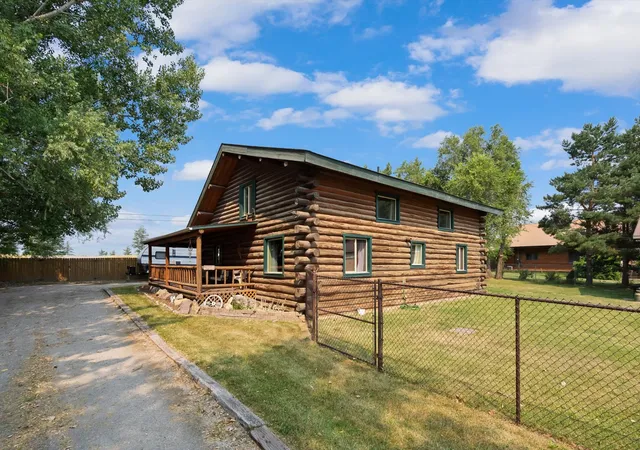Photo 2 of Single family home for sale at 376 Antelope Trl, Whitefish, MT 59937 | MLS# 30075759 | Listing updated on 2026-09-05