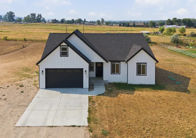 Photo 3 of Single family home for sale at 149 Red Willow Dr, Stevensville, MT 59870 | MLS# 30076050 | Listing updated on 2026-09-22
