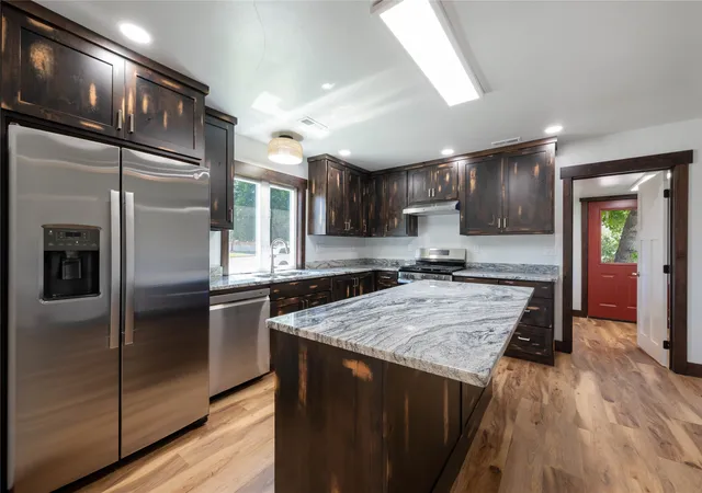 Photo 4 of Single family home for sale at 704 3rd Avenue, Plains, MT 59859 | MLS# 30075914 | Listing updated on 2026-10-05