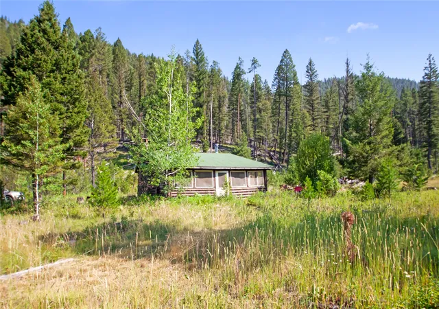 Photo 3 of Single family home for sale at 10 Moose Crk Villa, Helena, MT 59601 | MLS# 30076106 | Listing updated on 2026-08-30