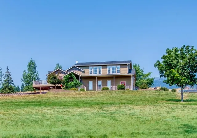 Photo 2 of Single family home for sale at 553 Sunset W Rd, Victor, MT 59875 | MLS# 30075720 | Listing updated on 2026-09-11