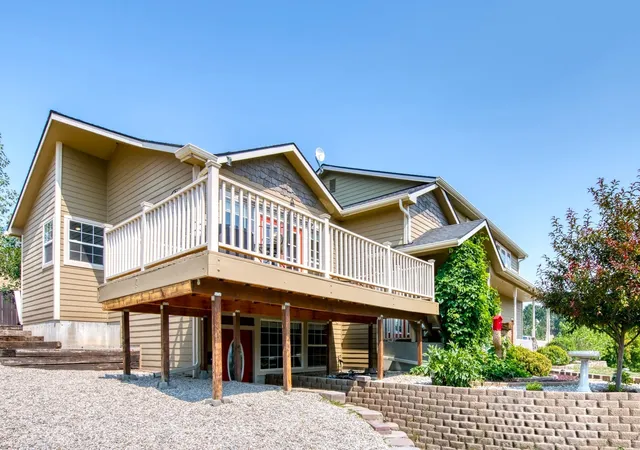 Photo 2 of Single family home for sale at 553 Sunset W Rd, Victor, MT 59875 | MLS# 30075720 | Listing updated on 2026-10-02