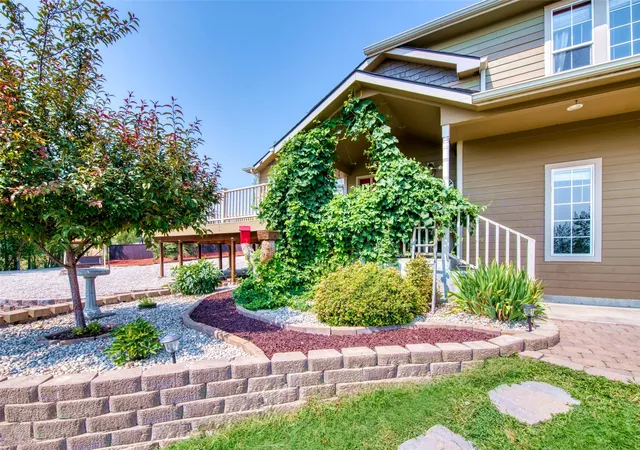Photo 3 of Single family home for sale at 553 Sunset W Rd, Victor, MT 59875 | MLS# 30075720 | Listing updated on 2026-10-02