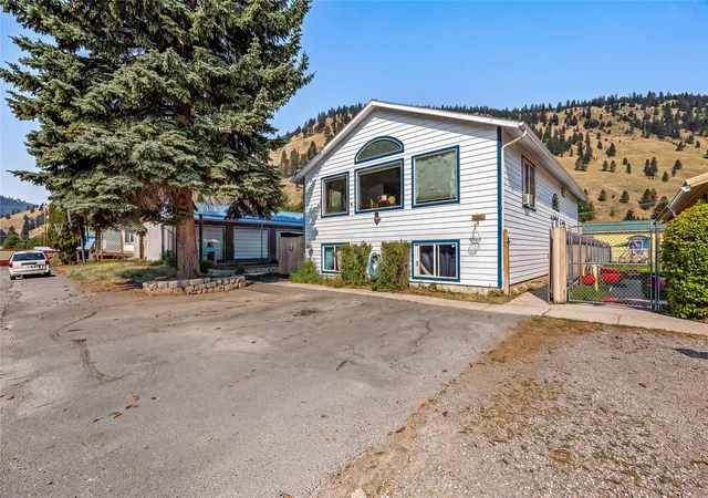Photo 1 of Single family home for sale at 632 Dakota Ave, Missoula, MT 59802 | MLS# 30076126 | Listing updated on 2026-08-31