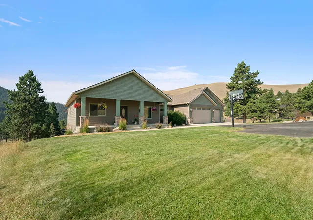 Photo 1 of Single family home for sale at 4745 Wagner Pl, Helena, MT 59601 | MLS# 30075832 | Listing updated on 2026-09-14