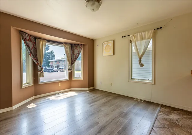 Photo 3 of Single family home for sale at 1809 9th Avenue S, Great Falls, MT 59405 | MLS# 30075368 | Listing updated on 2026-09-23