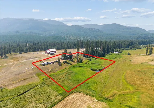 Photo 1 of Single family home for sale at 655 Lang Crk Rd, Marion, MT 59925 | MLS# 30075862 | Listing updated on 2026-09-22