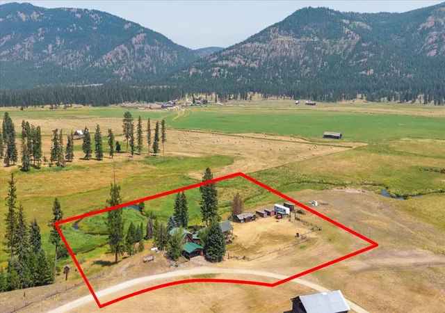 Photo 3 of Single family home for sale at 655 Lang Crk Rd, Marion, MT 59925 | MLS# 30075862 | Listing updated on 2026-09-22