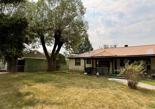 Photo 1 of Single family home for sale at 1506 4th Avenue W, Columbia Falls, MT 59912 | MLS# 30075814 | Listing updated on 2026-10-03