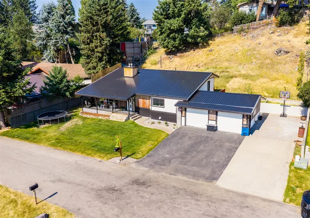 Photo 1 of Single family home for sale at 228 Lake Hills Ct, Bigfork, MT 59911 | MLS# 30076204 | Listing updated on 2026-09-19