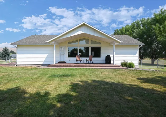 Photo 3 of Single family home for sale at 9 Riley Ln, Plains, MT 59859 | MLS# 30076258 | Listing updated on 2026-10-05