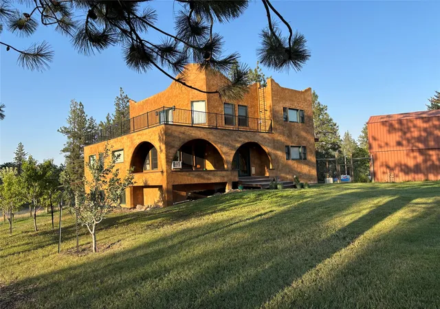 Photo 1 of Single family home for sale at 815 2nd Avenue S, Hot Springs, MT 59845 | MLS# 30076208 | Listing updated on 2026-08-31