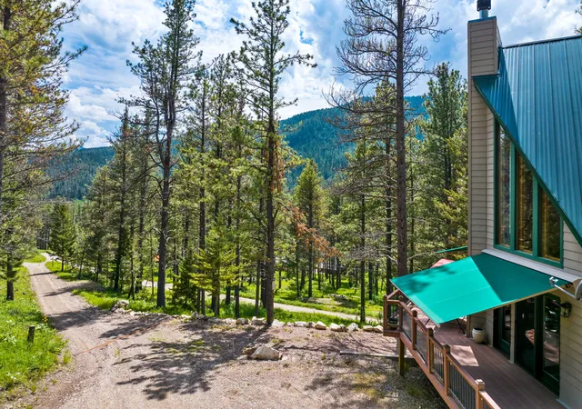 Photo 2 of Single family home for sale at 29 Pine Tree Ln, Monarch, MT 59463 | MLS# 30076322 | Listing updated on 2026-10-19