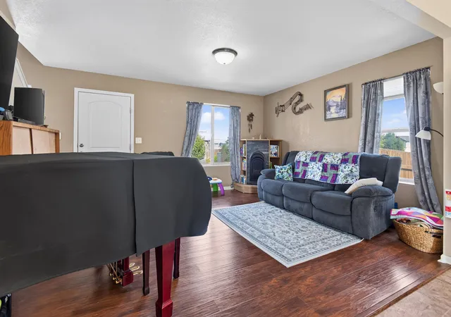 Photo 3 of Single family home for sale at 2767 Ryland Ave, Helena, MT 59601 | MLS# 30076038 | Listing updated on 2026-09-19