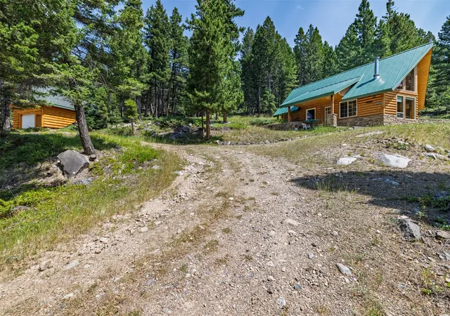Photo 4 of Single family home for sale at 4353 Rimini Rd, Helena, MT 59601 | MLS# 30076389 | Listing updated on 2026-09-04
