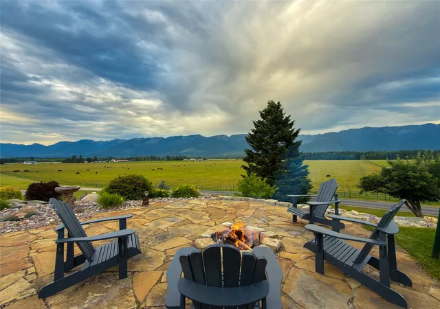 Photo 1 of Single family home for sale at 285 Swan River Rd, Bigfork, MT 59911 | MLS# 30076238 | Listing updated on 2026-09-02