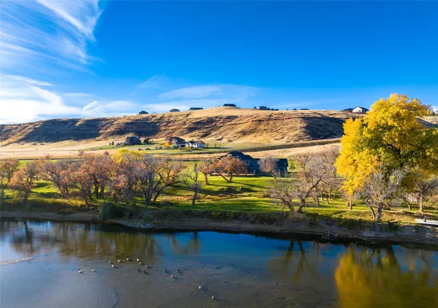 Photo 2 of Single family home for sale at 12 Missouri Shrs, Great Falls, MT 59404 | MLS# 30076447 | Listing updated on 2026-09-14