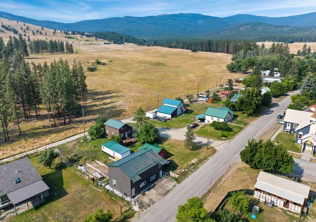 Photo 2 of Multi family home for sale at 404 S Arlee St, Hot Springs, MT 59845 | MLS# 30076355 | Listing updated on 2026-09-02