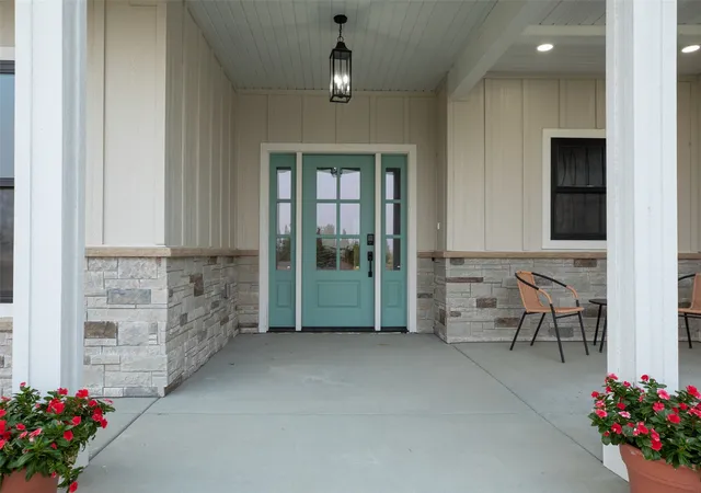 Photo 3 of Single family home for sale at 2 Granite Hl Ln, Great Falls, MT 59405 | MLS# 30076434 | Listing updated on 2026-09-21