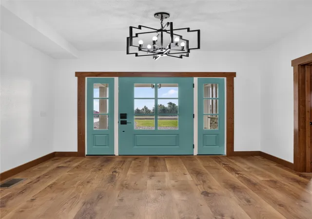 Photo 3 of Single family home for sale at 2 Granite Hl Ln, Great Falls, MT 59405 | MLS# 30076434 | Listing updated on 2026-09-21