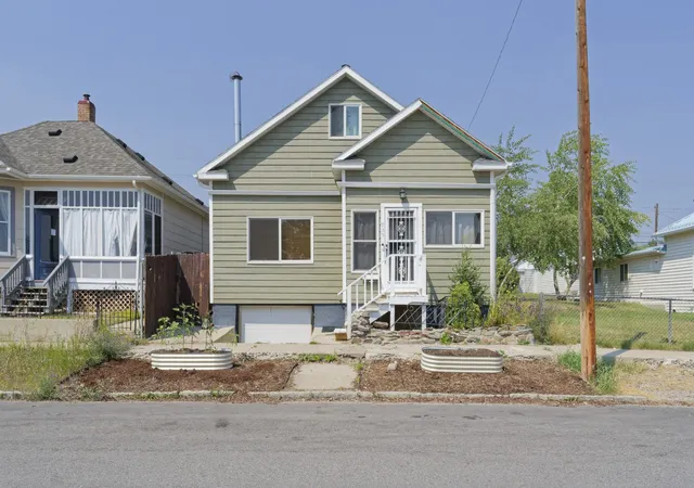 Photo 1 of Single family home for sale at 935 Hornet St, Butte, MT 59701 | MLS# 30076504 | Listing updated on 2026-09-14