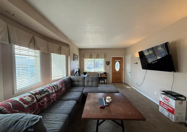 Photo 3 of Single family home for sale at 1856 Phillips Ave, Butte, MT 59701 | MLS# 30076519 | Listing updated on 2026-09-14