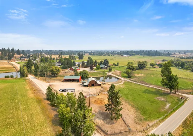 Photo 2 of Single family home for sale at 258 Sheafman Crk Rd, Victor, MT 59875 | MLS# 30076522 | Listing updated on 2026-09-10