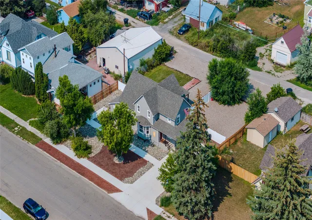 Photo 2 of Single family home for sale at 215 S Spruce St, Townsend, MT 59644 | MLS# 30076544 | Listing updated on 2026-09-11