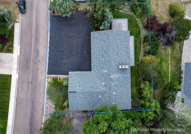 Photo 3 of Single family home for sale at 2725 Huckleberry Dr, Great Falls, MT 59404 | MLS# 30076589 | Listing updated on 2026-09-08