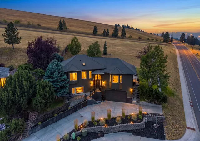 Photo 1 of Single family home for sale at 1765 Shadow Ln, Missoula, MT 59803 | MLS# 30076637 | Listing updated on 2026-09-08