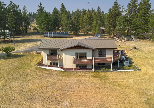 Photo 1 of Single family home for sale at 2600 Shaman Dr, Helena, MT 59601 | MLS# 30076237 | Listing updated on 2026-10-02