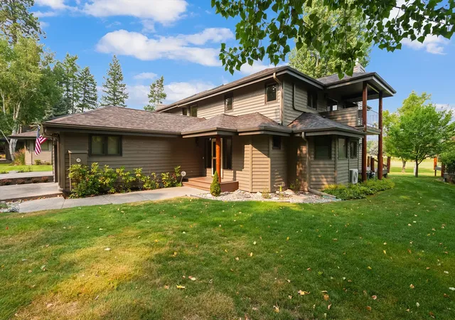 Photo 1 of Townhouse for sale at 257 Eagle Bnd Dr, Bigfork, MT 59911 | MLS# 30076680 | Listing updated on 2026-09-14
