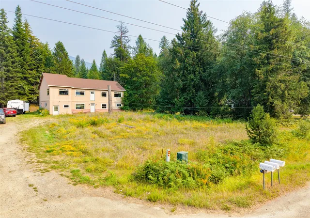 Photo 3 of Single family home for sale at 18304 Bull Lake Rd, Troy, MT 59935 | MLS# 30076141 | Listing updated on 2026-09-02
