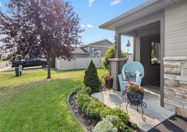 Photo 2 of Single family home for sale at 515 Triple Crk Dr, Kalispell, MT 59901 | MLS# 30076605 | Listing updated on 2026-10-18