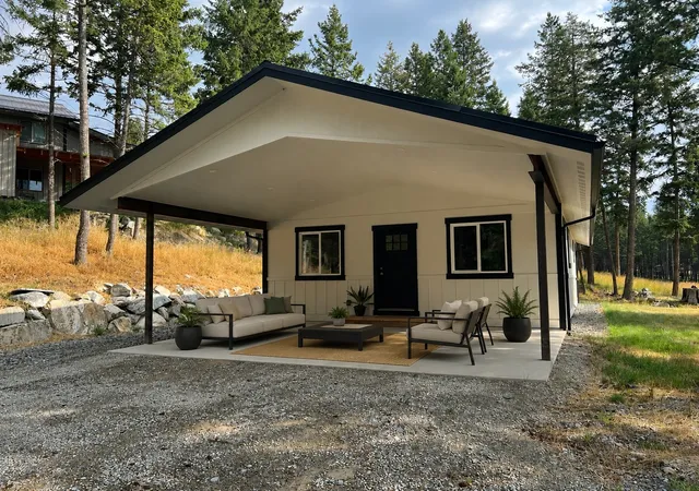 Photo 1 of Single family home for sale at 251 Whitetail Xing, Kalispell, MT 59901 | MLS# 30076745 | Listing updated on 2026-10-20