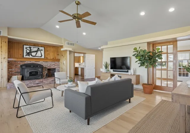 Photo 2 of Single family home for sale at 780 Mason Ln, Corvallis, MT 59828 | MLS# 30076131 | Listing updated on 2026-09-18