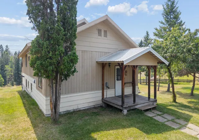 Photo 3 of Single family home for sale at 222 Lundeen Rd, Eureka, MT 59917 | MLS# 30076720 | Listing updated on 2026-09-14