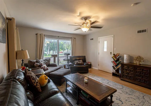 Photo 3 of Single family home for sale at 2526 4th Avenue N, Great Falls, MT 59401 | MLS# 30076763 | Listing updated on 2026-09-06